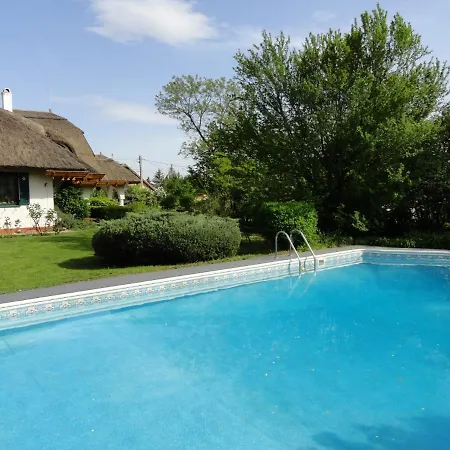 Budafok Panzio B&B *